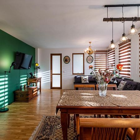 Roman Thermae 2Bdrm Sunny Apartment Varna Ngoại thất bức ảnh
