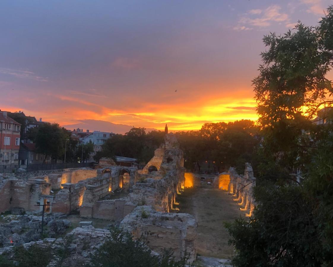 Roman Thermae 2Bdrm Sunny Apartment Varna Ngoại thất bức ảnh