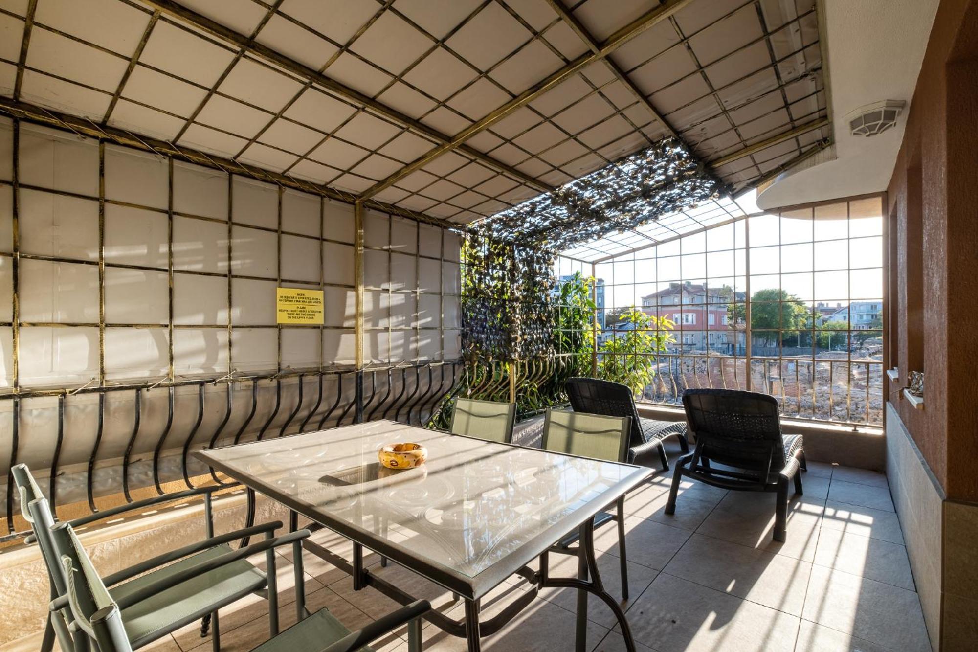 Roman Thermae 2Bdrm Sunny Apartment Varna Ngoại thất bức ảnh