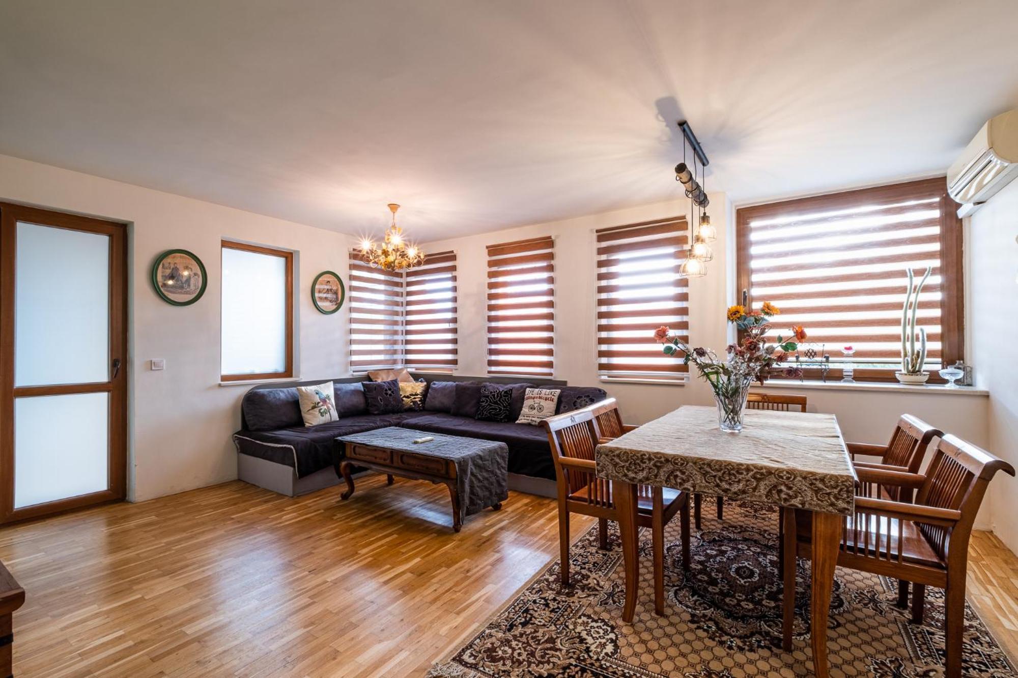 Roman Thermae 2Bdrm Sunny Apartment Varna Ngoại thất bức ảnh
