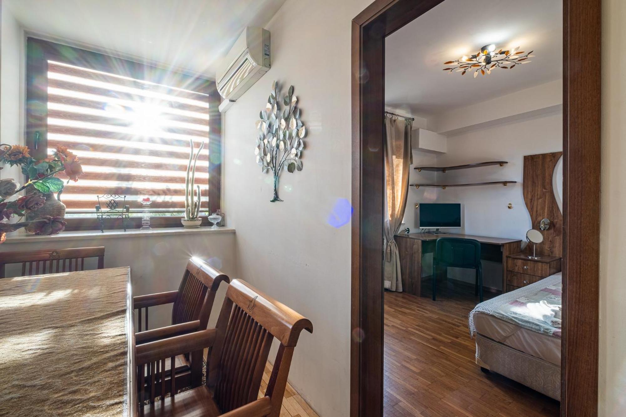 Roman Thermae 2Bdrm Sunny Apartment Varna Ngoại thất bức ảnh