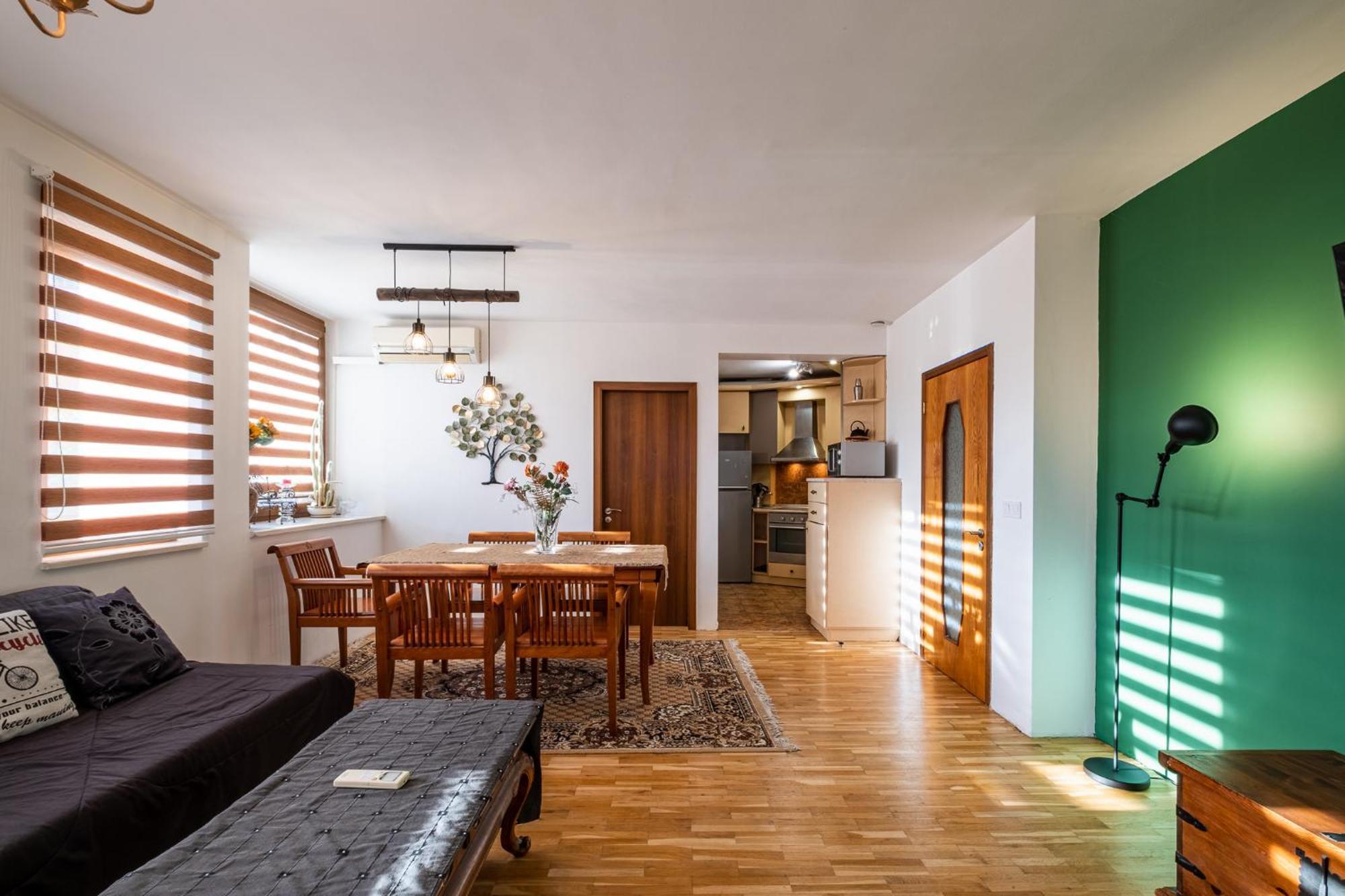 Roman Thermae 2Bdrm Sunny Apartment Varna Ngoại thất bức ảnh
